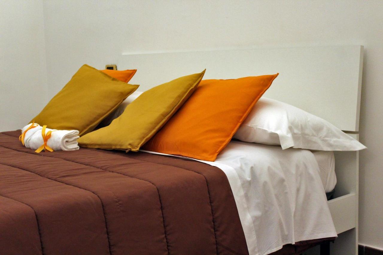 Bed and Breakfast Dimora De Brado Трани Экстерьер фото
