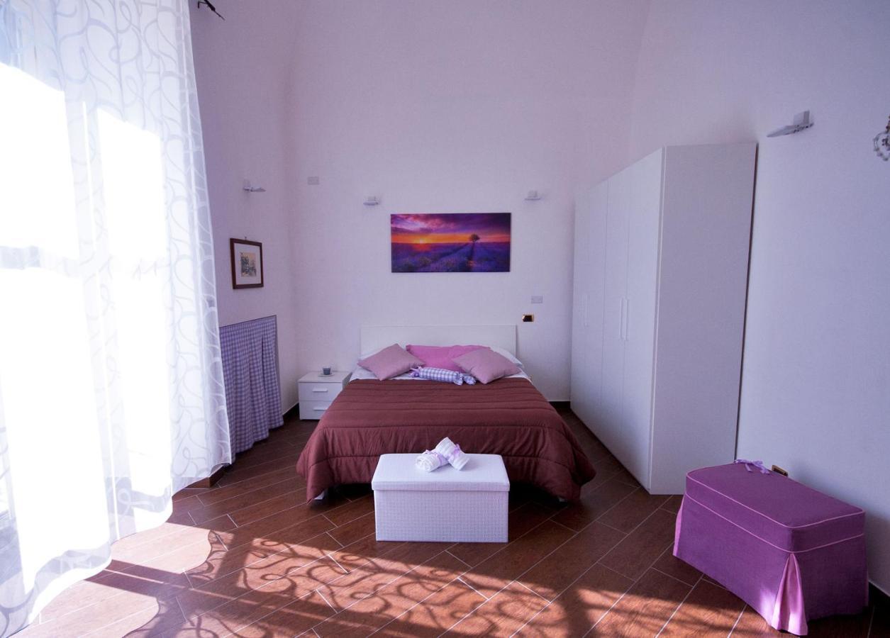 Bed and Breakfast Dimora De Brado Трани Экстерьер фото