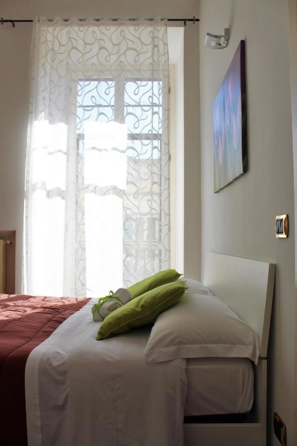 Bed and Breakfast Dimora De Brado Трани Экстерьер фото